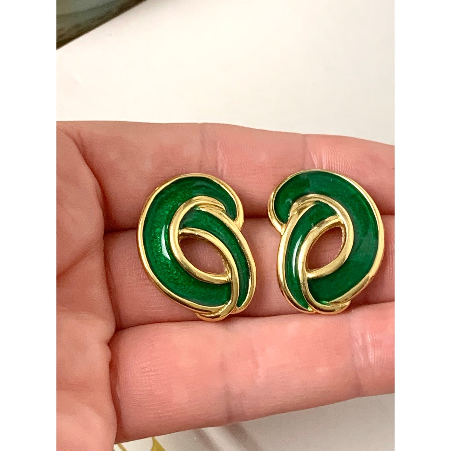 Vintage Green Enamel Goldtone Post Back Earrings Classic Jewelry Retro Glam