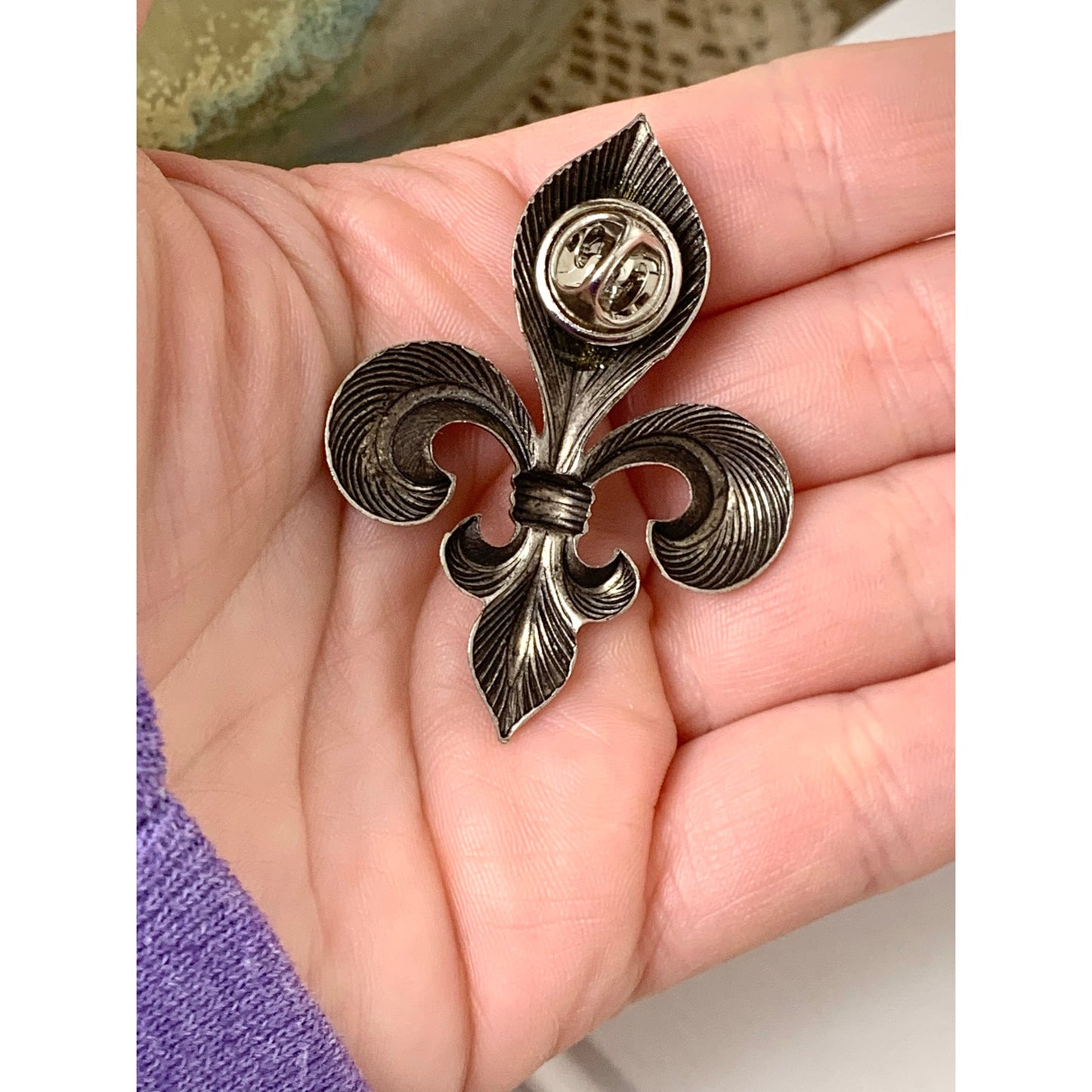 Vintage Fleur de Lis Brooch Pin Silver Tone Heraldic Textured French Style Accessory