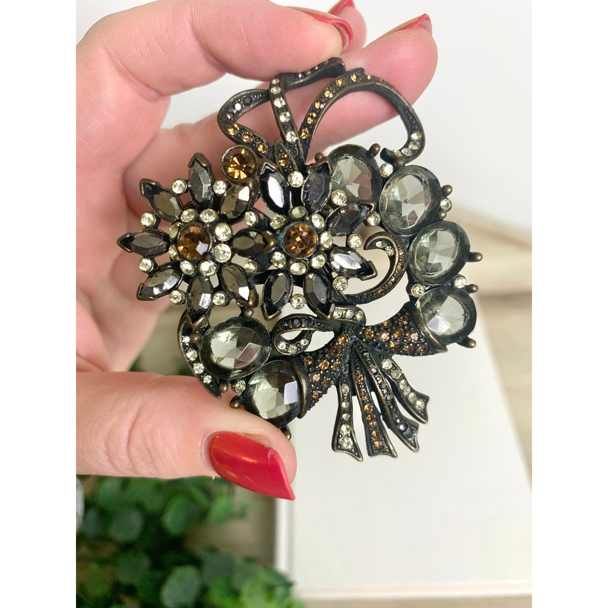 Vintage Avon Smoky Gray Topaz Glass Rhinestone Floral Bouquet Brooch Statement Pin
