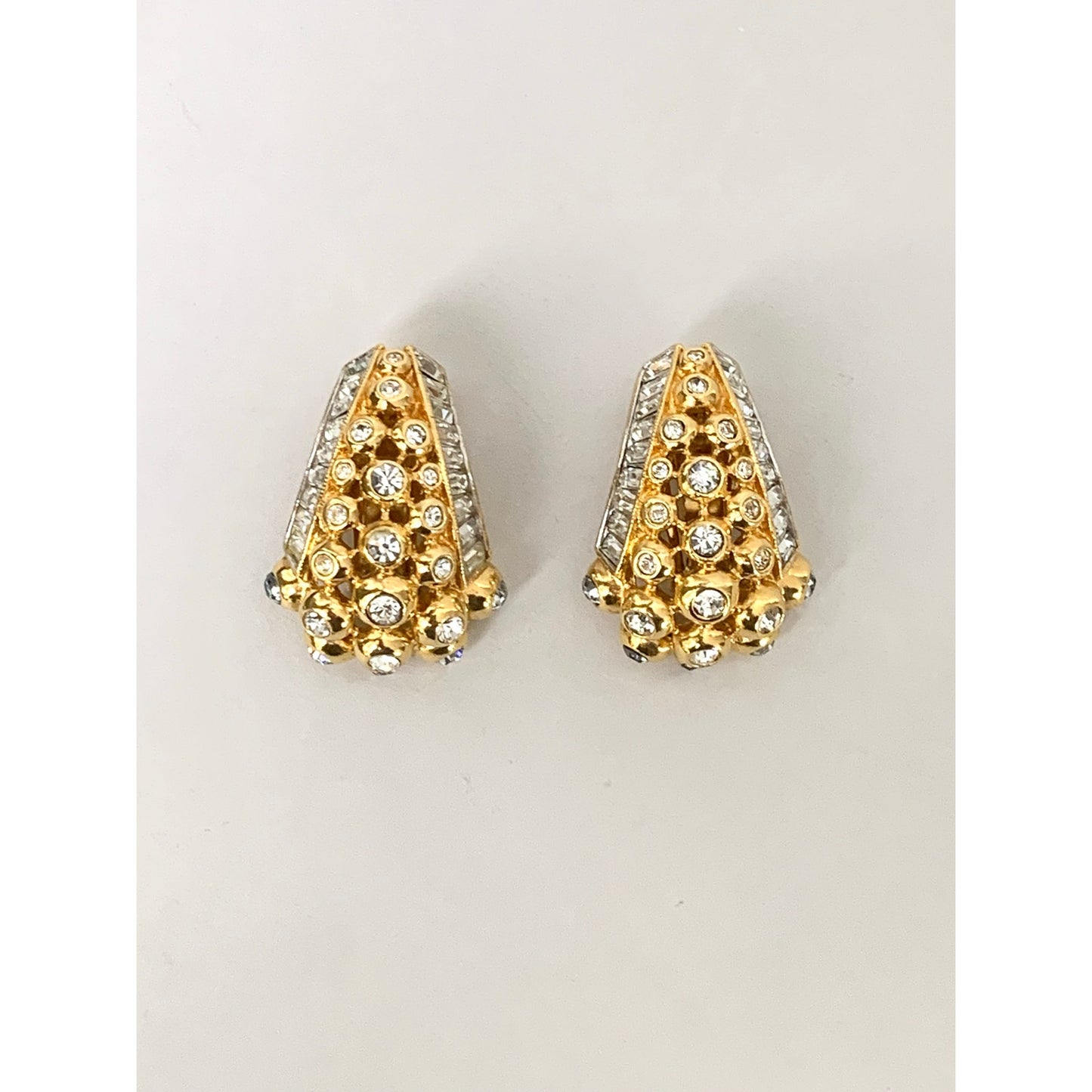 Elizabeth Taylor Avon Evening Star Clip On Earrings Vintage Rhinestone Goldtone Elegant