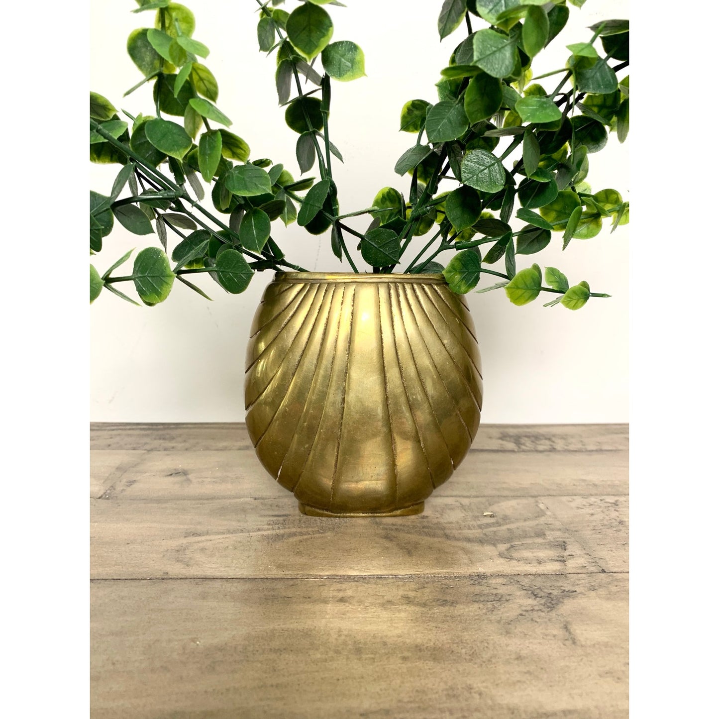 Vintage 1980 Dolbi Cashier Brass Shell Vase Art Deco Coastal Nautical Old Money