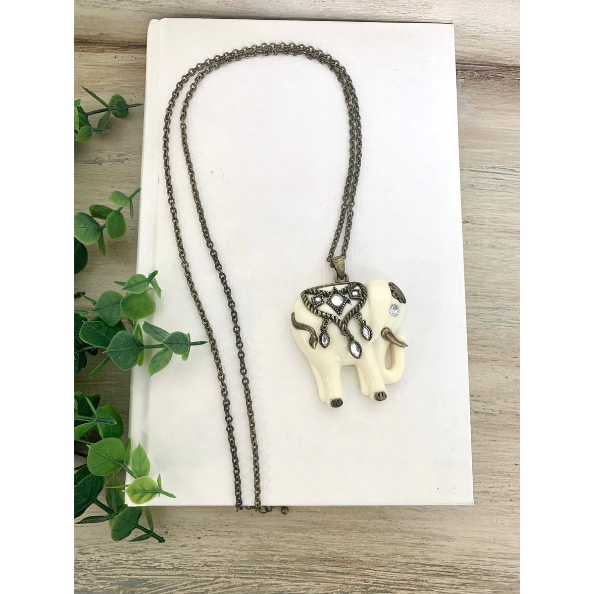 Vintage Avon Elephant Pendant Necklace Cream Resin Rhinestone Saddle Boho