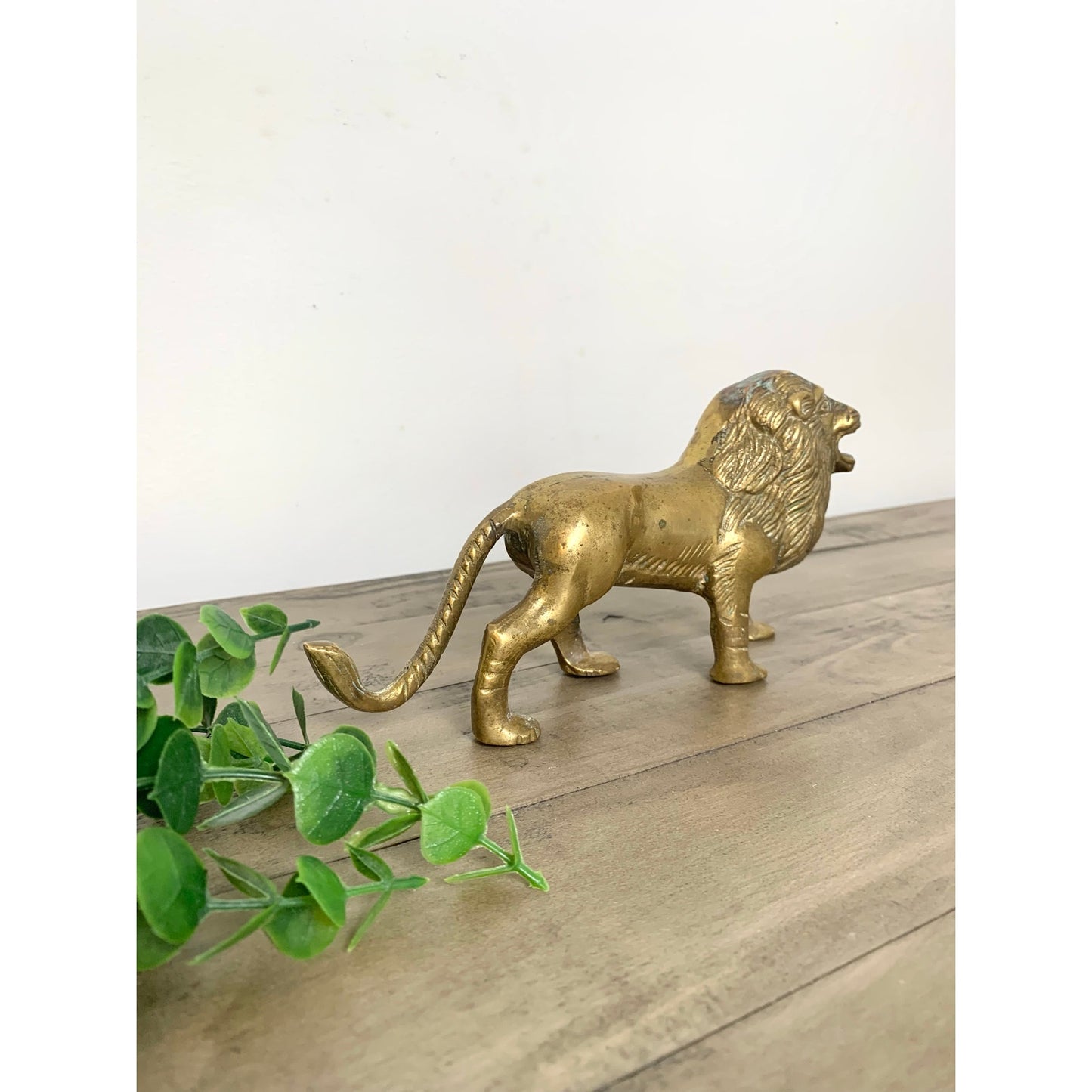 Vintage Solid Brass Lion Figurine Paperweight Regal Animal Sculpture Old Money