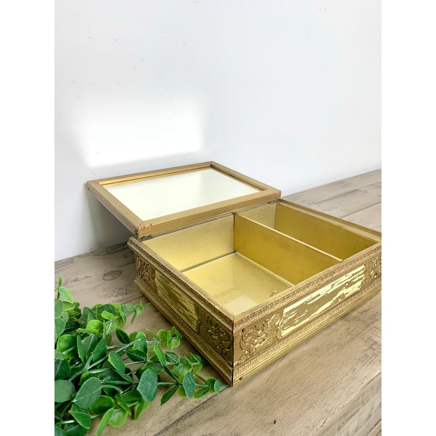 Vintage Victorian Style Parlor Box Gilded Courting Couple Trinket Romantic Jewelry Box
