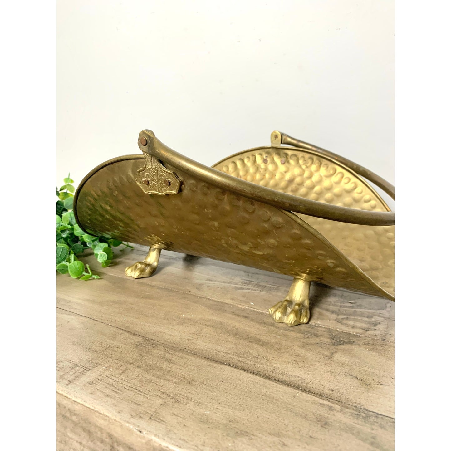 Vintage Hammered Brass Magazine Rack Log Holder with Paw Feet Hollywood Regency