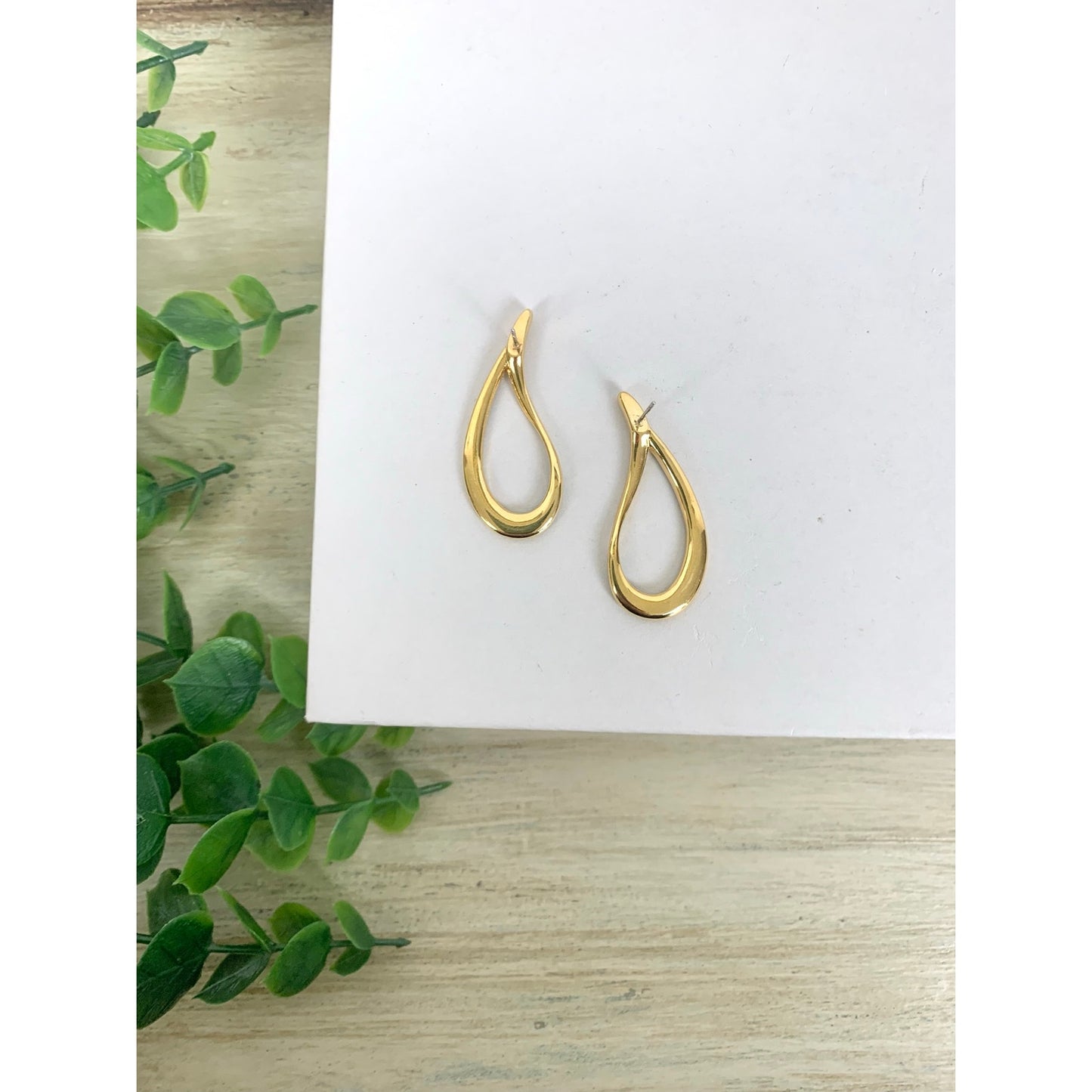 Vintage Green Enamel Goldtone Teardrop Post Back Earrings Retro Statement 80s
