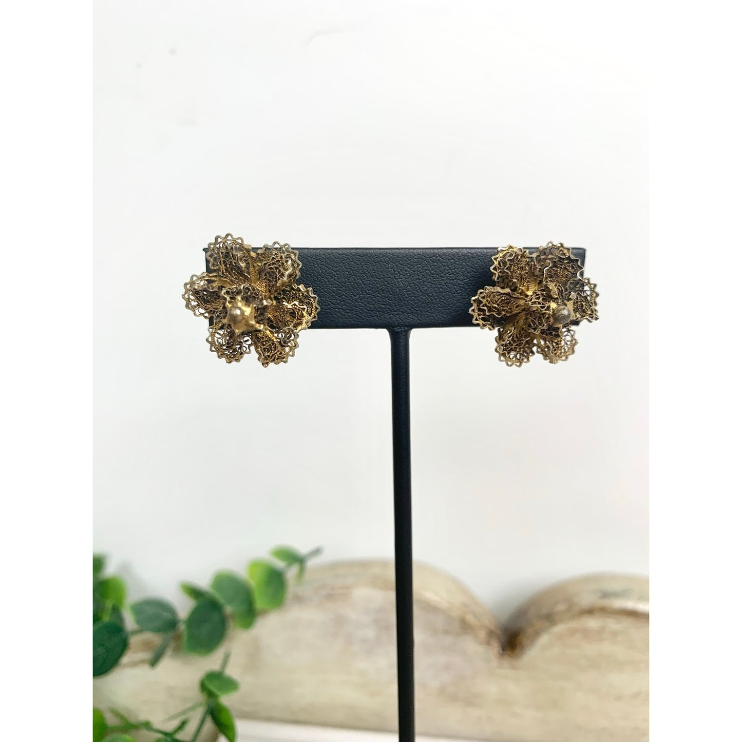 Vintage Goldtone Filigree Flower Screw Back Earrings Mid Century Romantic Feminine