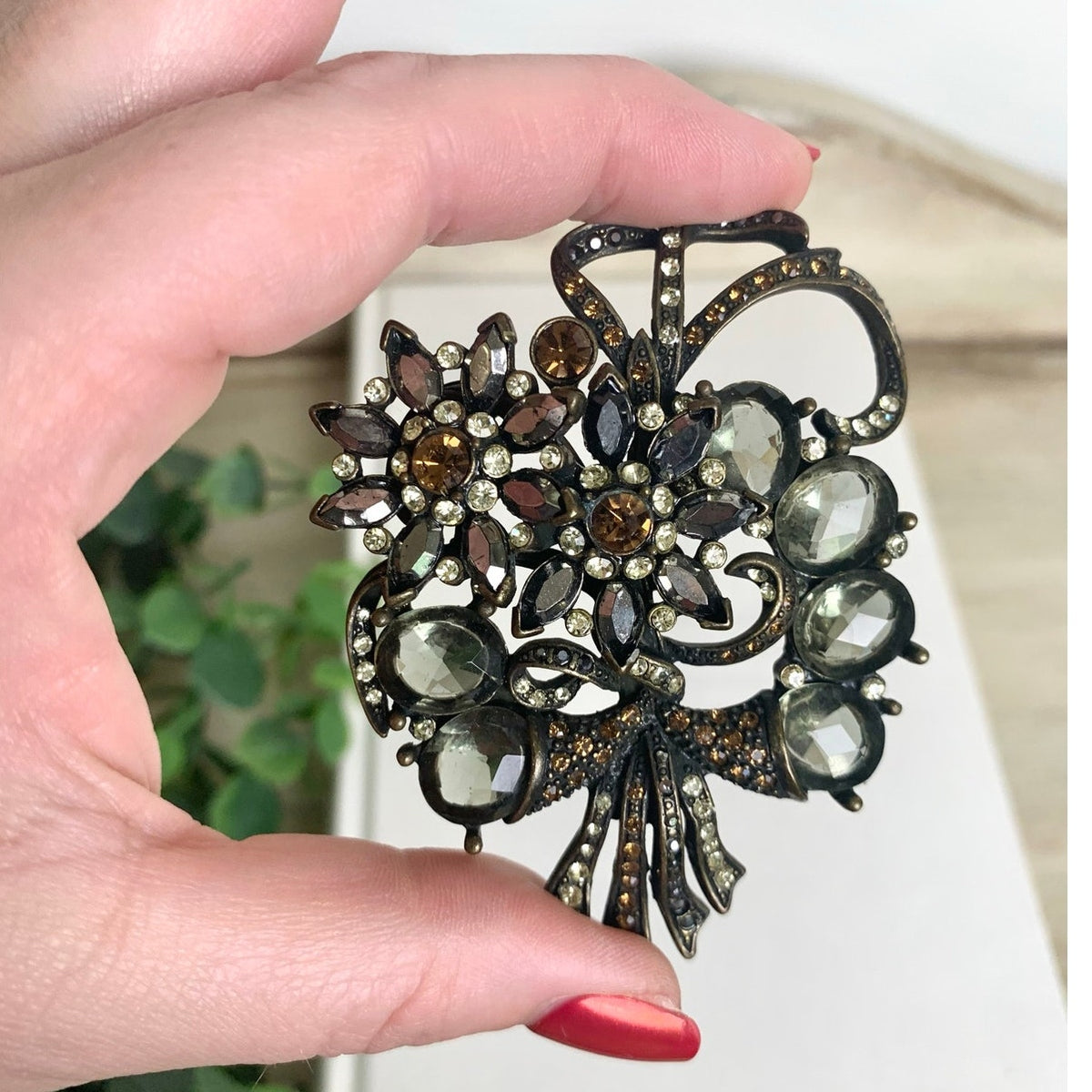 Vintage Avon Smoky Gray Topaz Glass Rhinestone Floral Bouquet Brooch Statement Pin